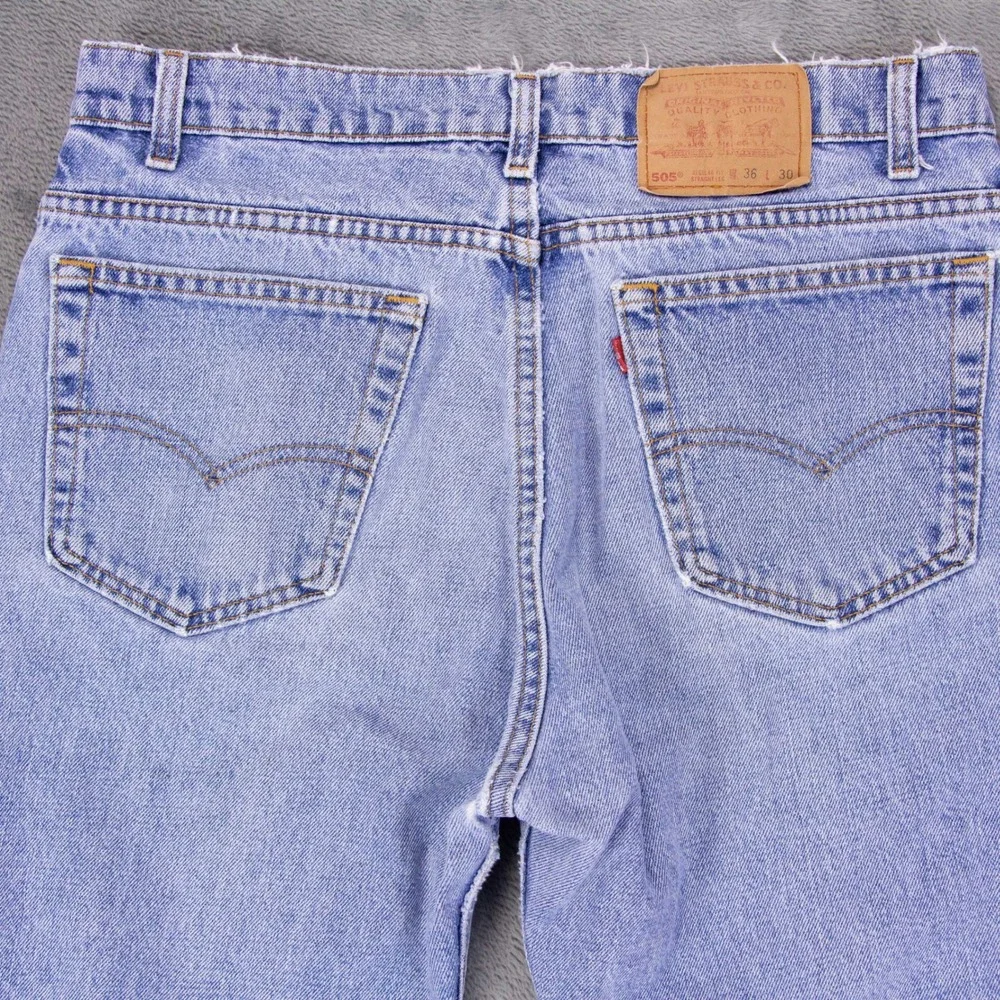 Vintage Levis 505 Regular Fit Straight Leg Jeans Light Wash 34x30 Blue Denim USA